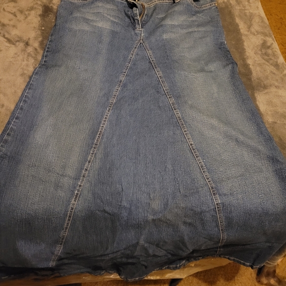 Jean skirt - Picture 2 of 4